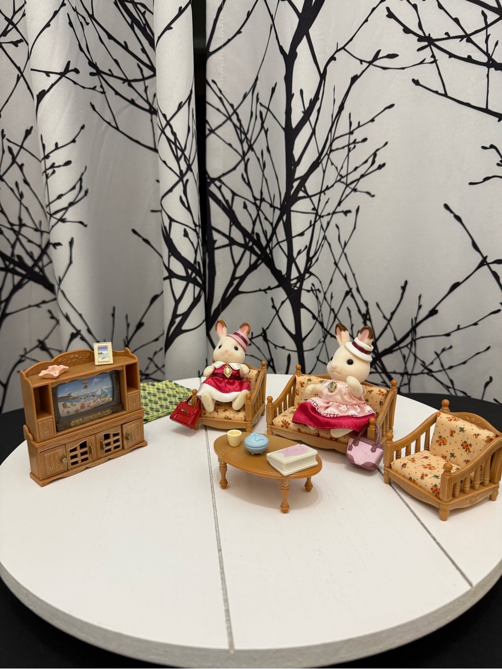 Calico Critters Dress Up with Living Room Accessories